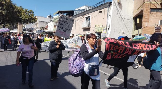 Las y los docentes autoconvocados de Salta rechazan el acuerdo salarial pactado a sus espaldas