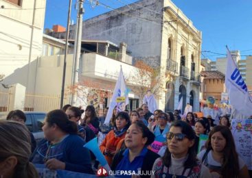 Docentes en lucha: Paro y multitudinaria movilización en Jujuy