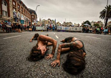 Se filtra documento de YPF con estrategias para “ridiculizar” la protesta ambiental