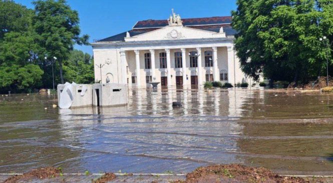 Ataque ucraniano contra represa inunda localidades en Rusia