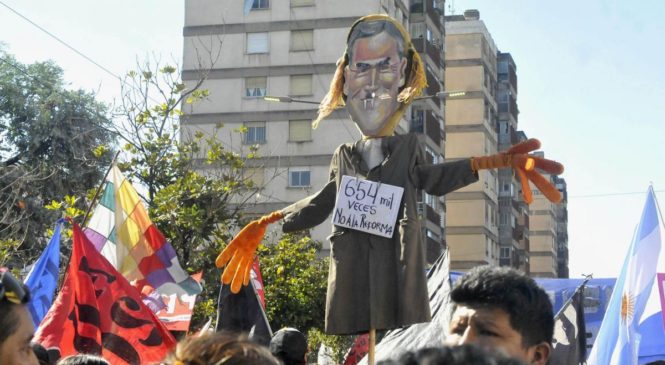 Jujuy: Docentes y estatales marcharon contra la reforma constitucional y la criminalización de la protesta