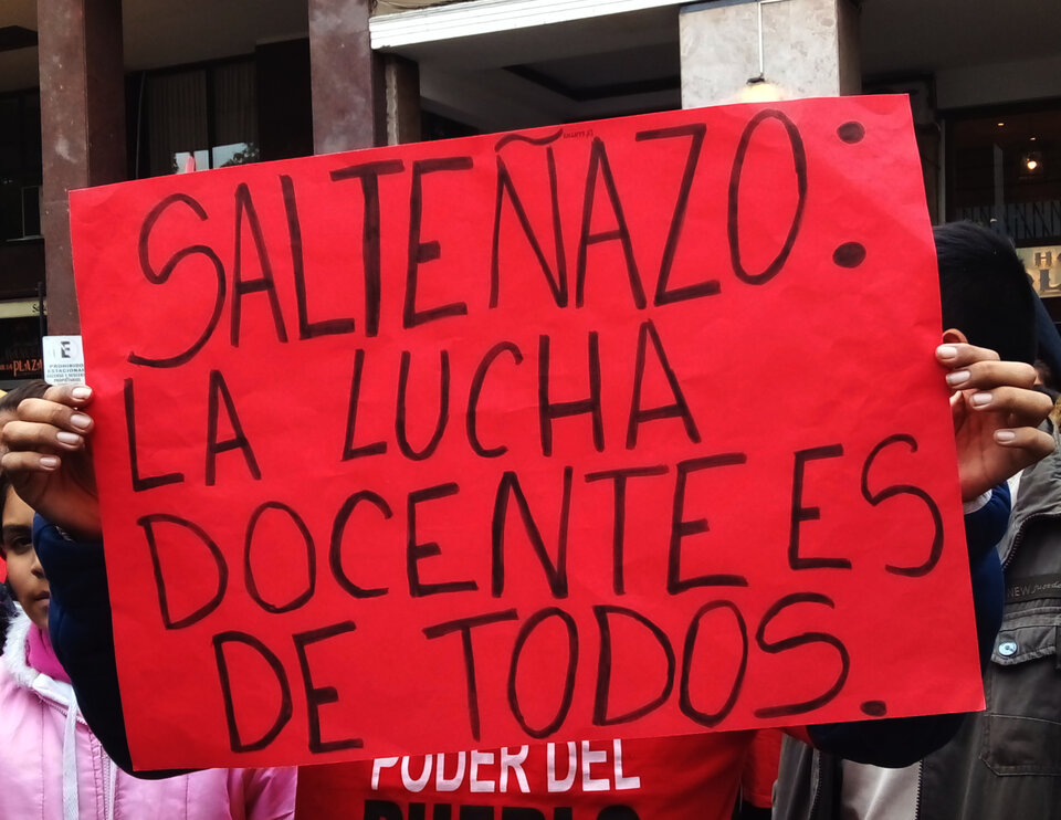 Salta: Trabajadores acampan en rechazo al proyecto de ley que ataca el derecho a la protesta