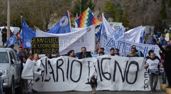 Chubut: Docentes iniciaron paro de 120 horas luego de rechazar la oferta del gobierno de Arcioni