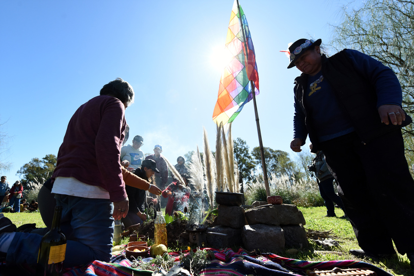 Ofrendas a la Pachamama y festejo por los últimos logros de Punta Querandí