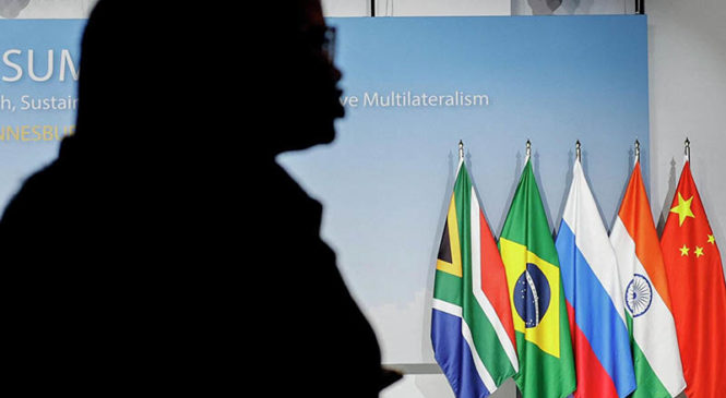 El BRICS ampliado, la desdolarización y los recelos de Occidente