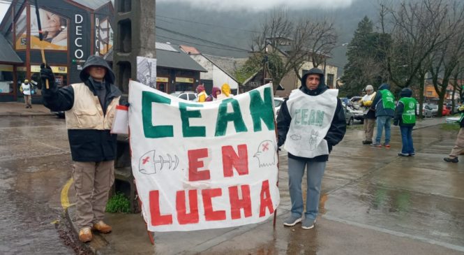 Casi 2 meses de paro de los trabajadores y trabajadoras del Centro de Ecología Aplicada de Neuquén