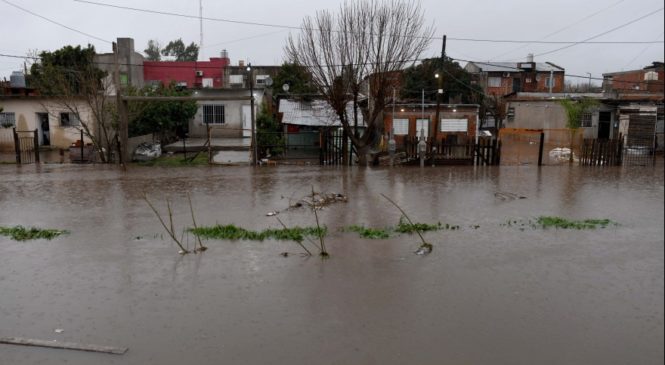 La Plata: “La historia se repite, nos volvemos a inundar y del municipio ni noticias”