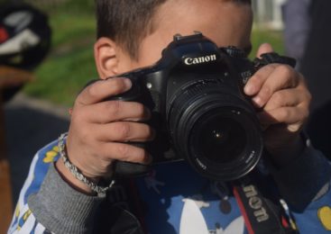 La Plata: Les pibis del taller de cine de Pan y Trabajo presentaron un videoclip