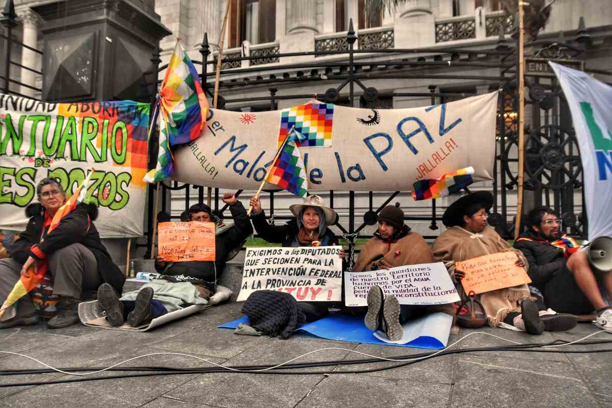 El Tercer Malón de la Paz cumple ocho días de huelga de hambre en las puertas del Congreso