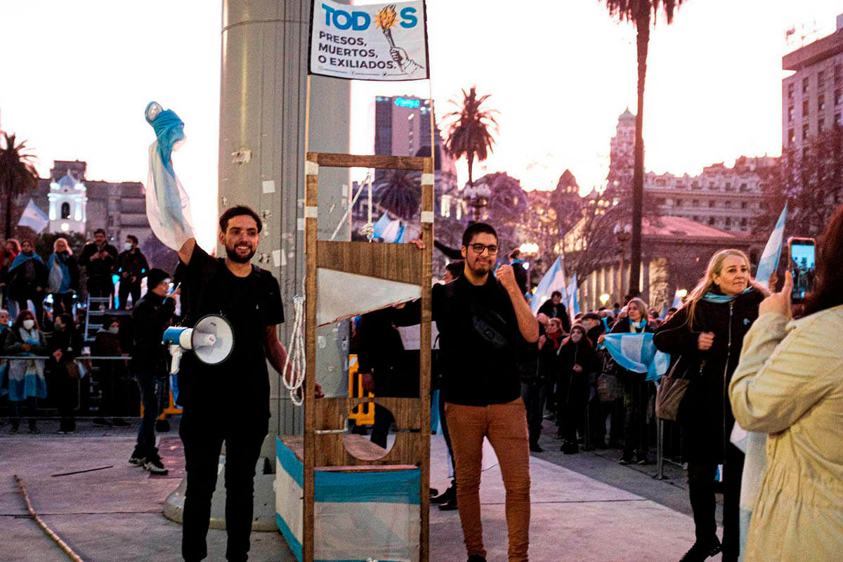 Ante nuevas amenazas de Revolución Federal, piden reforzar la seguridad de Cristina Kirchner