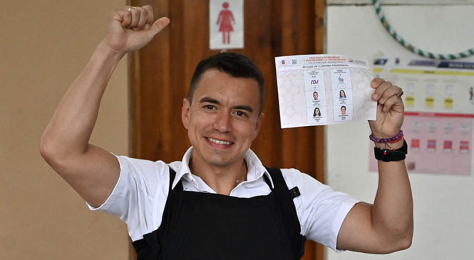 El conservador Daniel Noboa será presidente de Ecuador por 17 meses