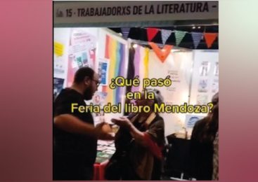 Agredieron stand de Feria del Libro de Mendoza por contenidos LGBT y feministas