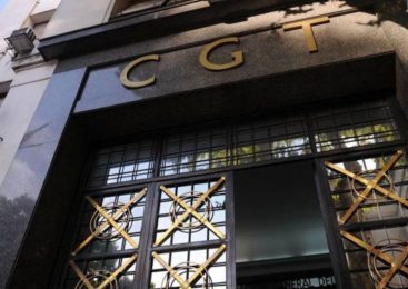 Gremios y CGT se reordenan y bajan el pánico; descreen de privatización de YPF