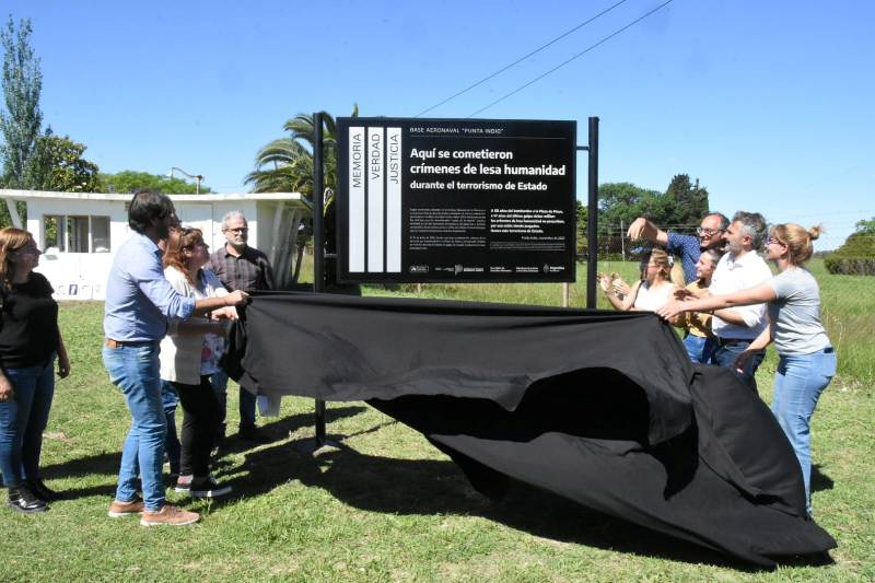 Otro memorial del bombardeo de 1955 atacado en Punta Indio