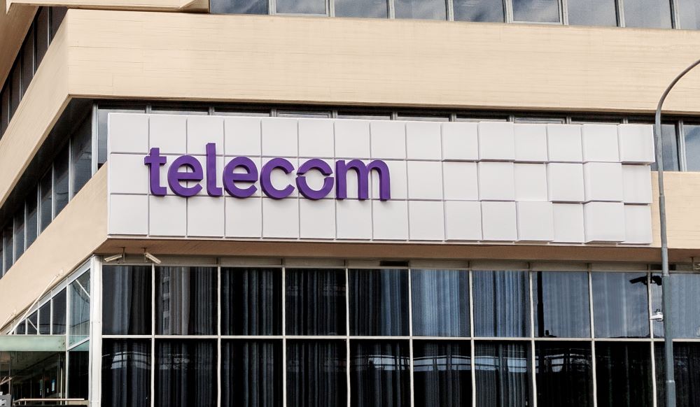 Un juzgado anuló el DNU que declaró servicio público a las telecomunicaciones