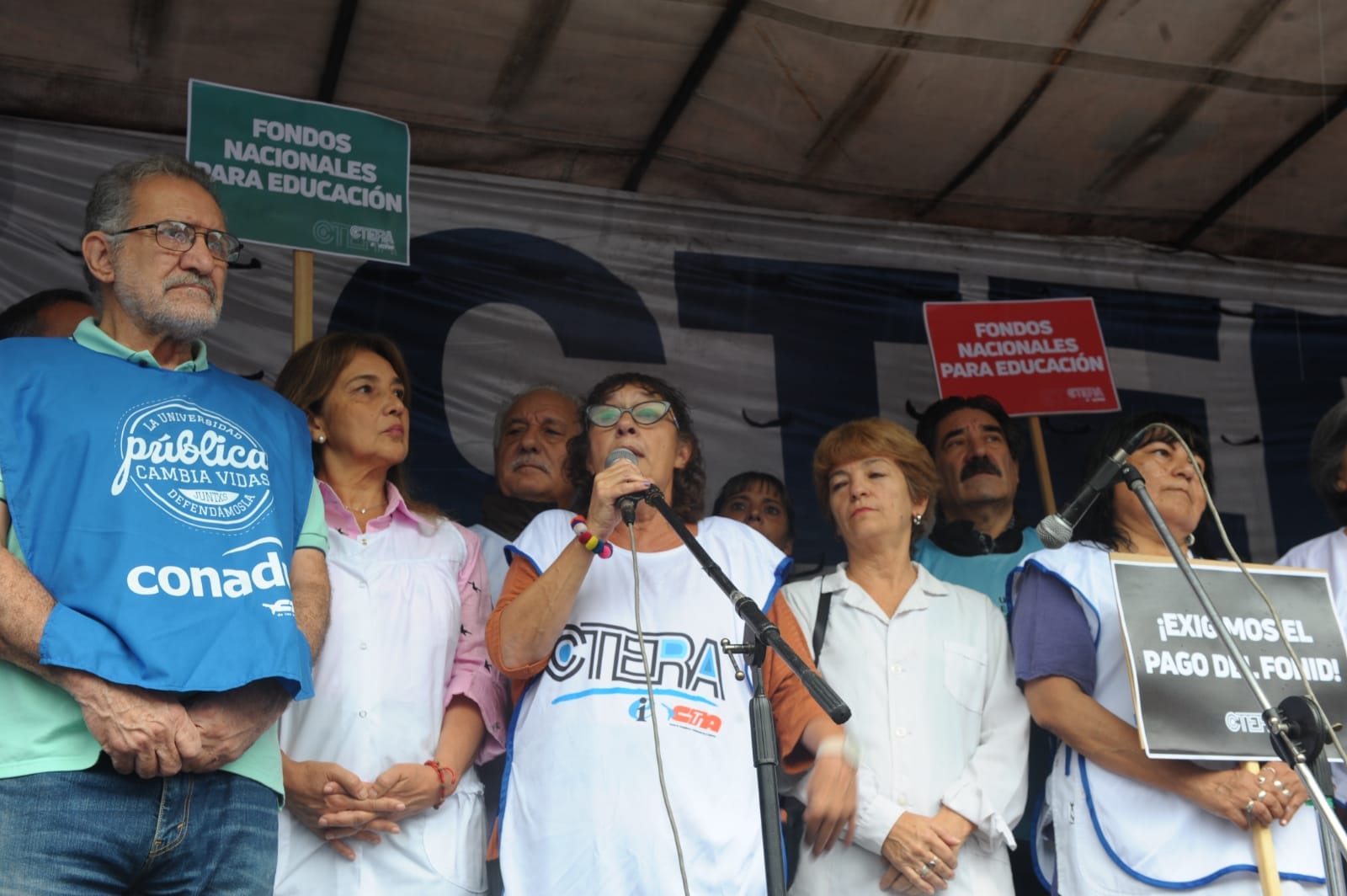 Docentes se movilizaron en la jornada de paro contra el ajuste a la educación pública