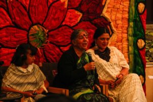 Vandana Shiva en México: Unirnos contra los que buscan controlar los sistemas alimentarios