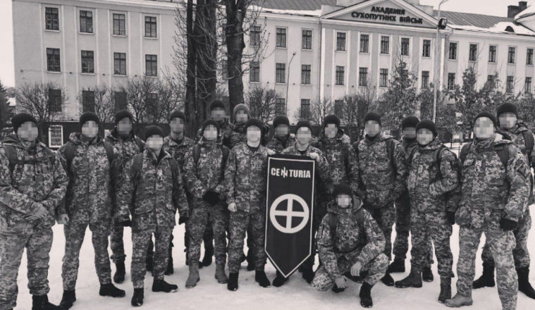 Ucrania: Centuria, un ejército neonazi entrenado por Occidente