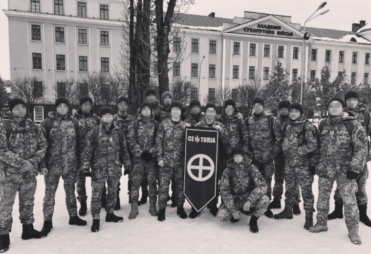 Ucrania: Centuria, un ejército neonazi entrenado por Occidente