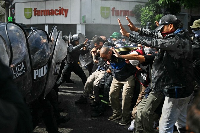 Informe de la CPM: violencia indiscriminada con heridos y detenciones arbitrarias en la protesta en el Ministerio de Capital Humano