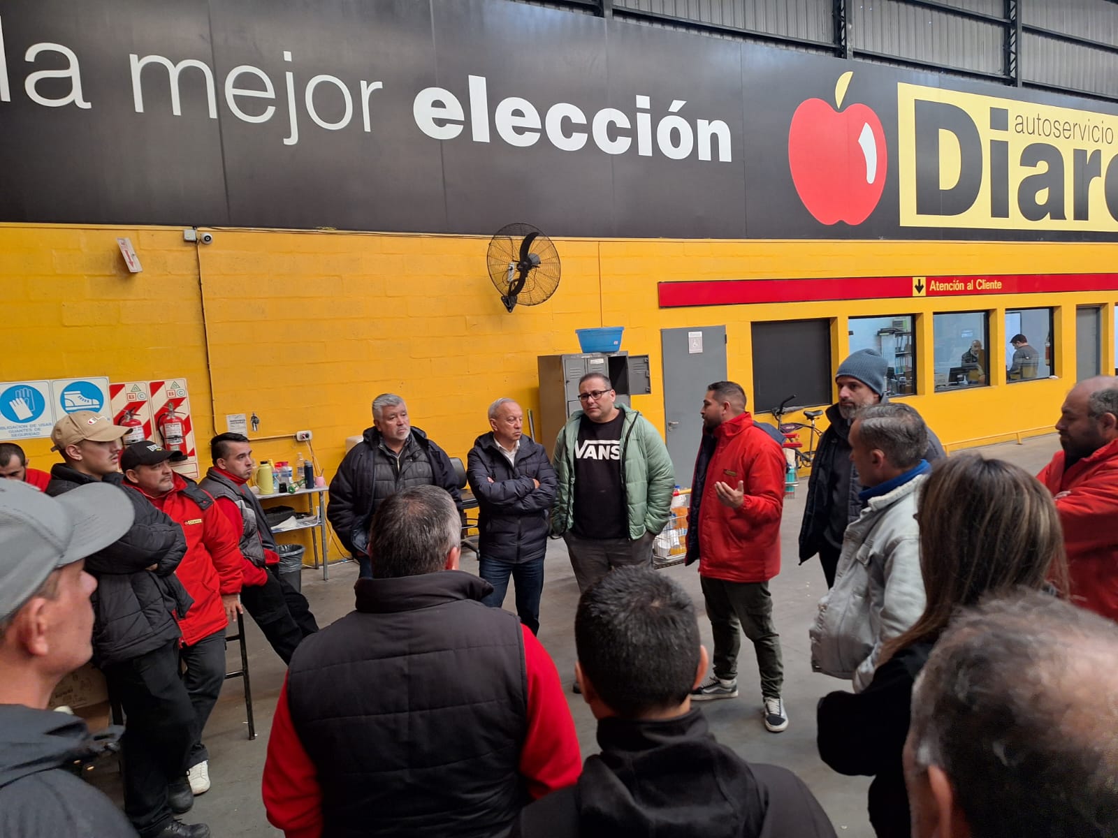 Diarco anunció el cierre de la sucursal de Lanús por caída en las ventas