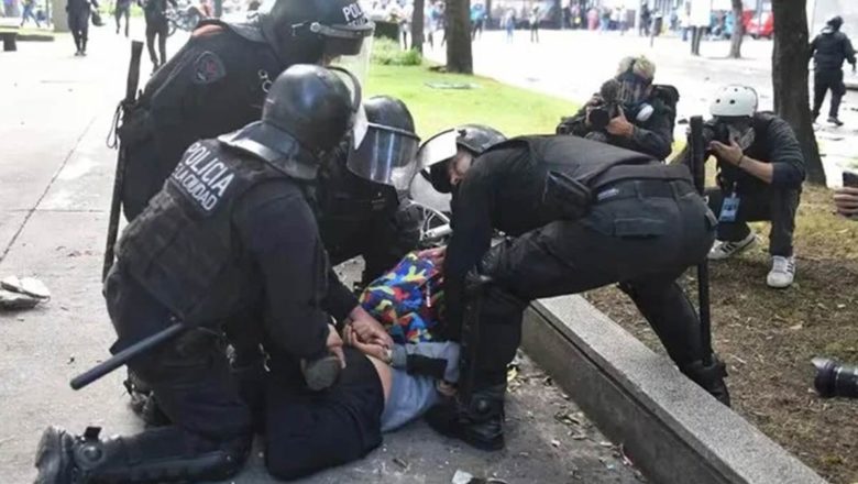 Persecución y criminalización de la protesta: la Legislatura aprobó la Ley de Reiterancia de Jorge Macri