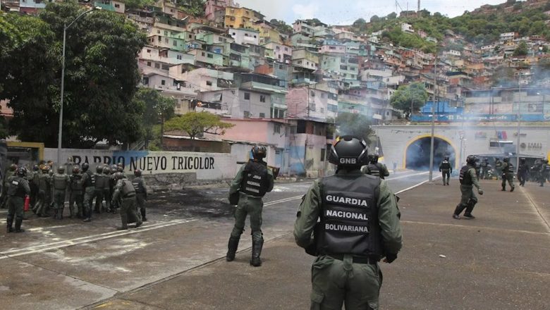 Venezuela: sectores de derecha intentan imponer un golpe de Estado