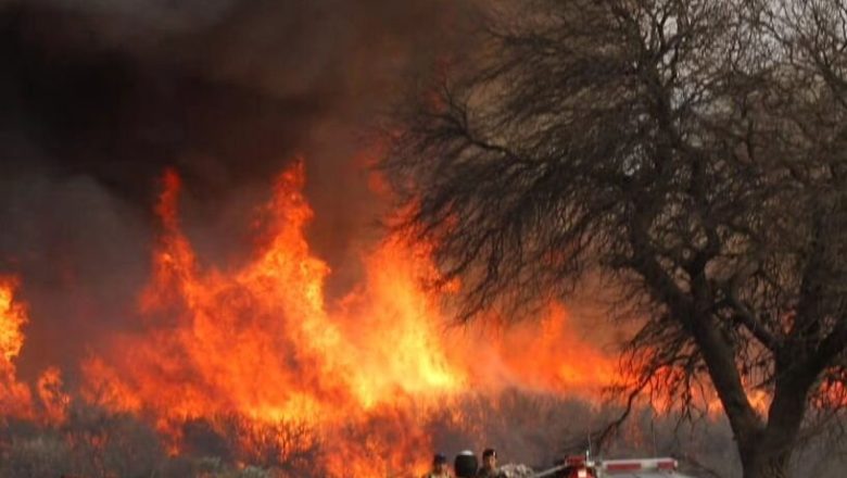 Córdoba: gran preocupación en Capilla del Monte por incendio que afectó viviendas y obligó a evacuaciones