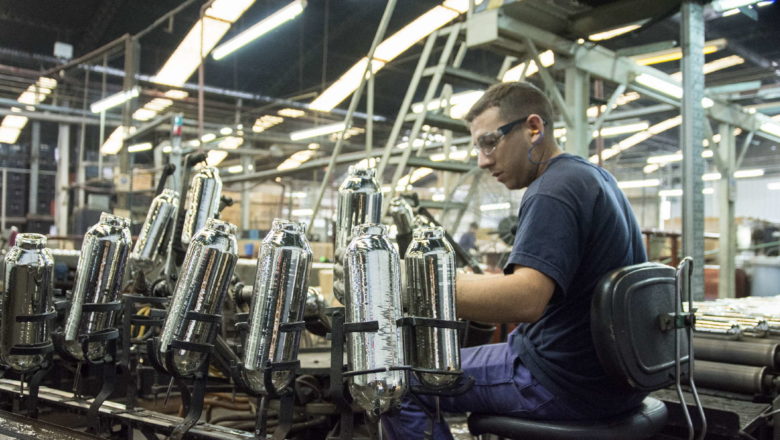 Crisis laboral. Se perdieron 182 mil puestos asalariados con Milei