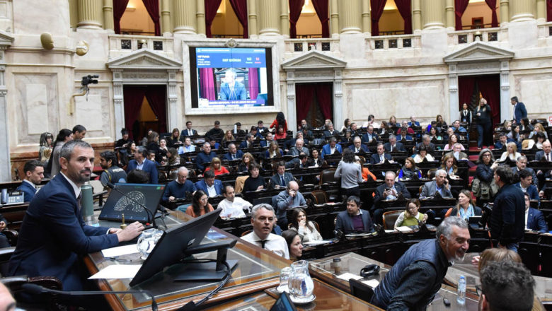 Diputados que aprobaron la movilidad jubilatoria negocian cambiar su voto para apoyar el veto