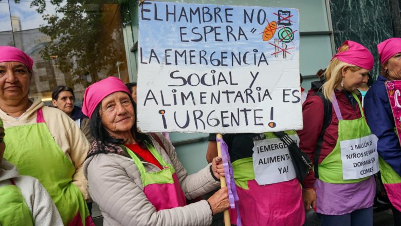 La Fila del Hambre tuvo 18 cuadras con 10 mil personas pero el gobierno no dio respuesta