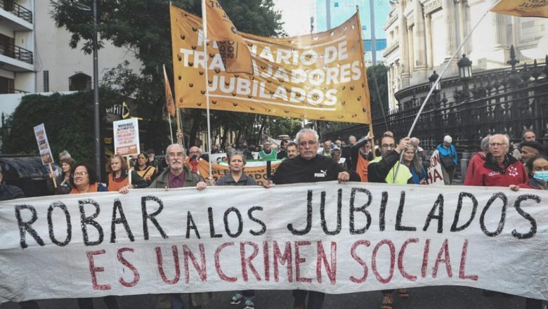 Jubilados: “Toman el dinero de Anses y de PAMI en clara confesión de que las cuentas no le cierran”