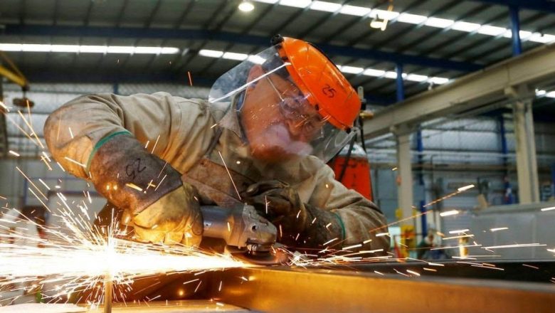 La industria metalúrgica acumula una caída del 13,3% en once meses