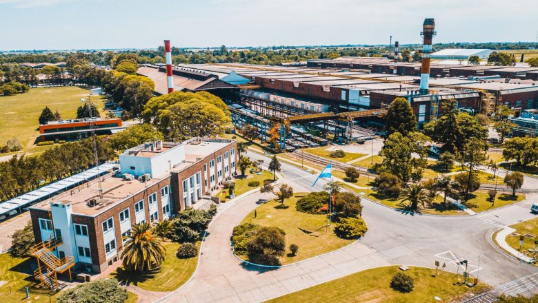 Suspensiones masivas en la planta de Acindar Villa Constitución