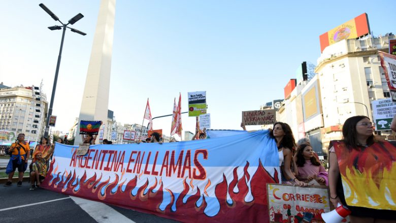 “La libertad retrocede y el extractivismo avanza”