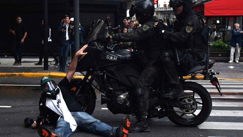 Represión a la prensa: el SiPreBA exigió la protección de quienes trabajan en coberturas de protestas