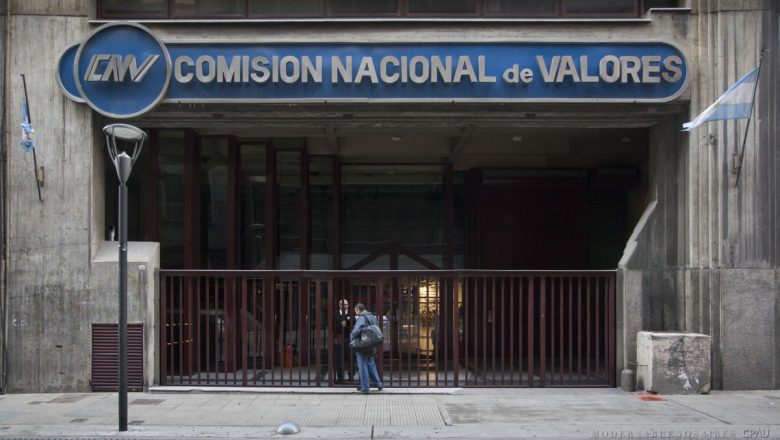 El Gobierno calibra su plan para sustituir las indemnizaciones por un fondo de cese laboral