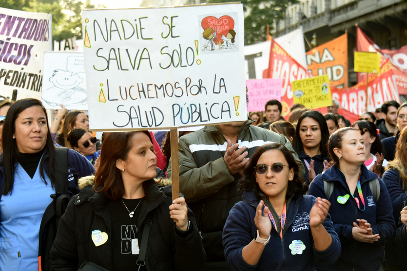 El ataque a la salud pública no se detiene