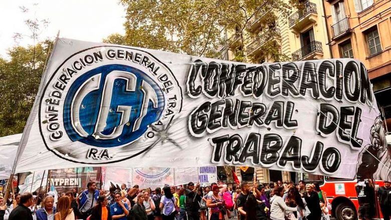 La Justicia Laboral declaró inconstitucional el DNU de Milei que ataca el derecho de huelga