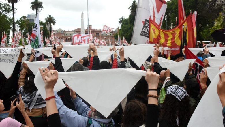 Marcha contra los genocidas de ayer y hoy