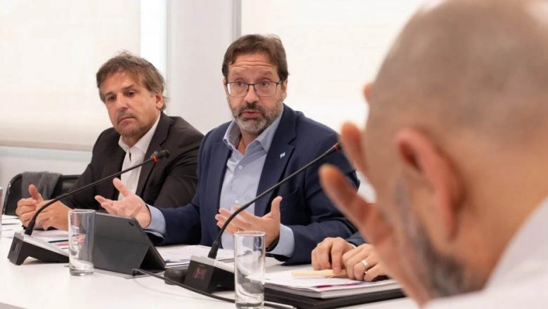 Un estudio revela que Lavagna inventó cifras de crecimiento de turismo y finanzas para que no le dé recesión