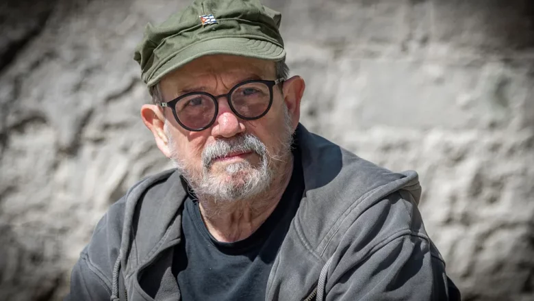 Silvio Rodríguez pidió un fusil AKM si EEUU decide avanzar en la toma de Cuba, como dijo Trump